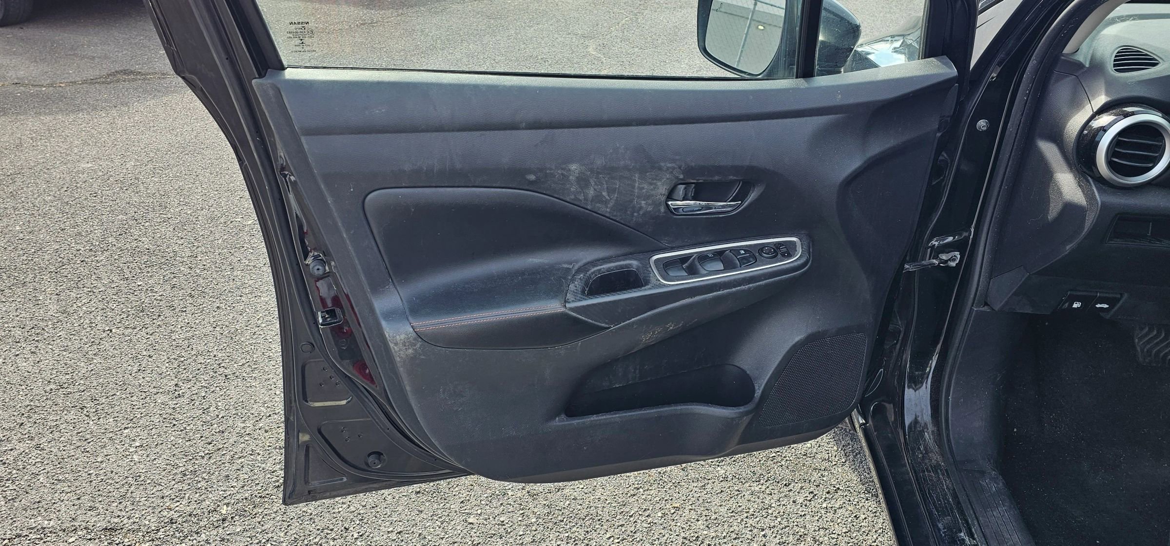 Used 2020 Nissan Versa SR image 13