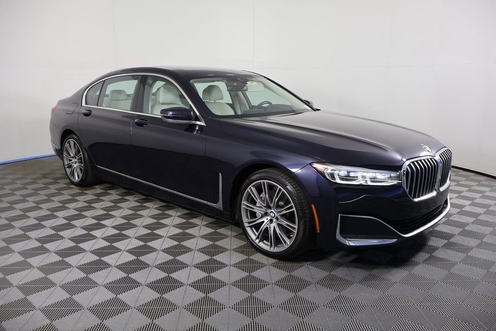 Used 2020 BMW 740i w/ Premium Package image 3