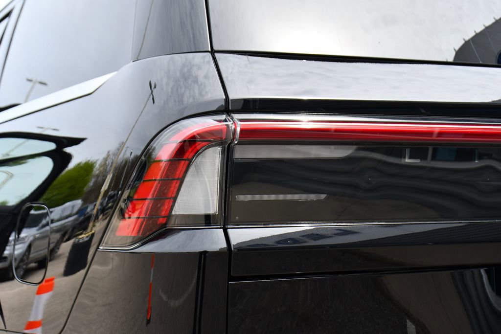 New 2026 Lincoln Navigator Premiere AWD/4WD image 44