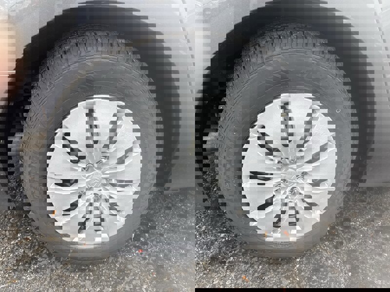 Used 2010 Honda Accord LX image 12