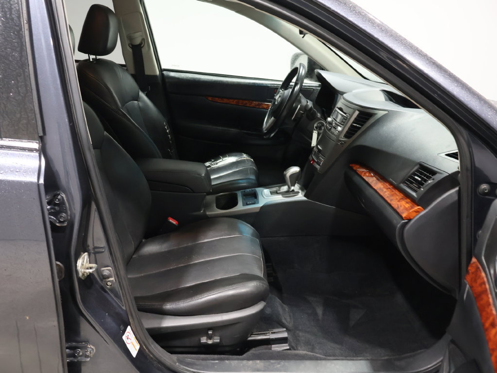 Used 2010 Subaru Outback 2.5i Limited w/ Protection Package 1A AWD/4WD image 24