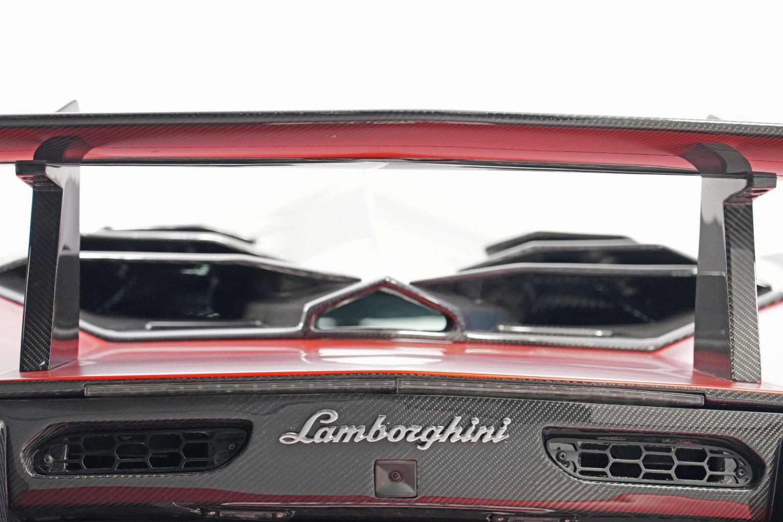 Used 2017 Lamborghini Aventador S image 88