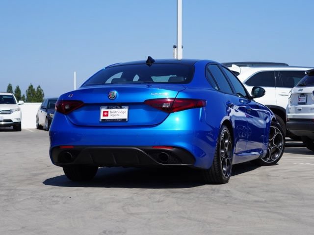 Used 2023 Alfa Romeo Giulia Veloce RWD image 7