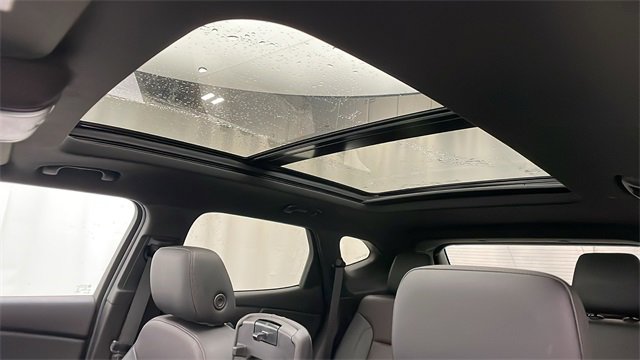 Used 2020 Chevrolet Blazer RS image 32