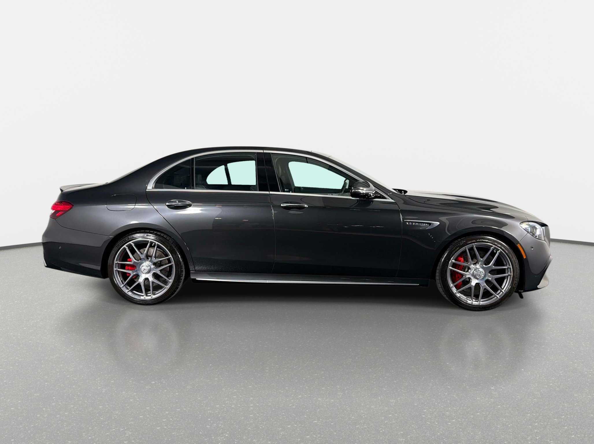 Used 2023 Mercedes-Benz E 63 AMG S image 2