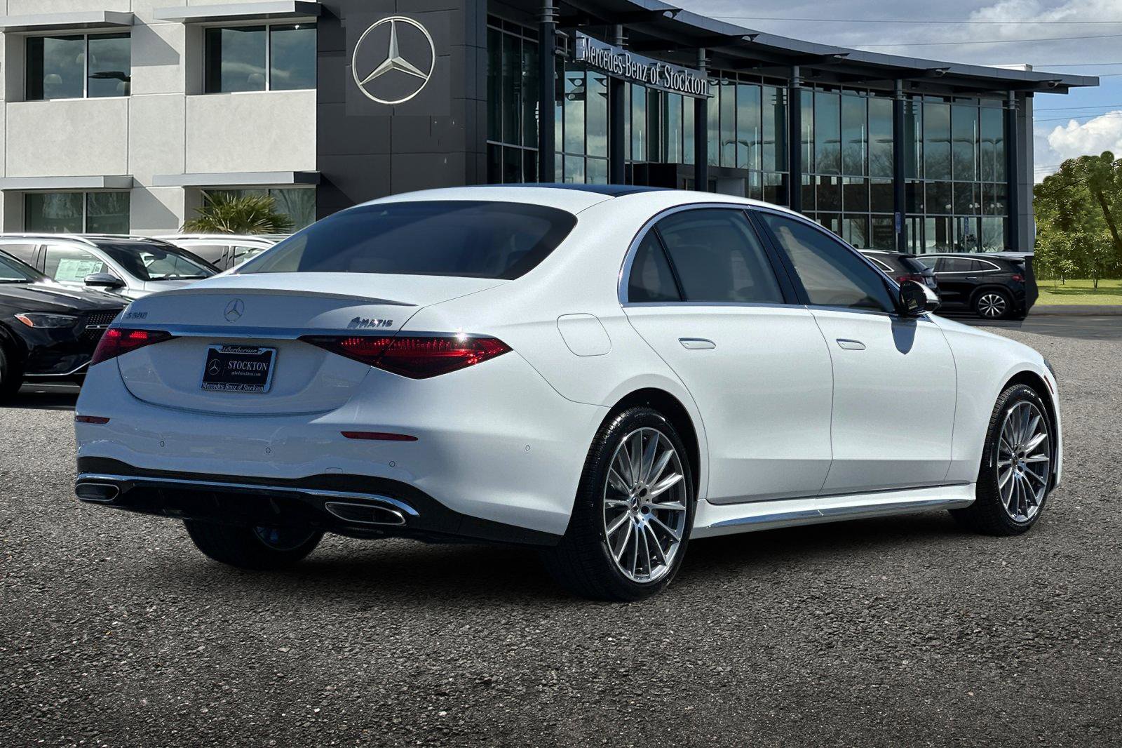 New 2025 Mercedes-Benz S 580 4MATIC Sedan image 4