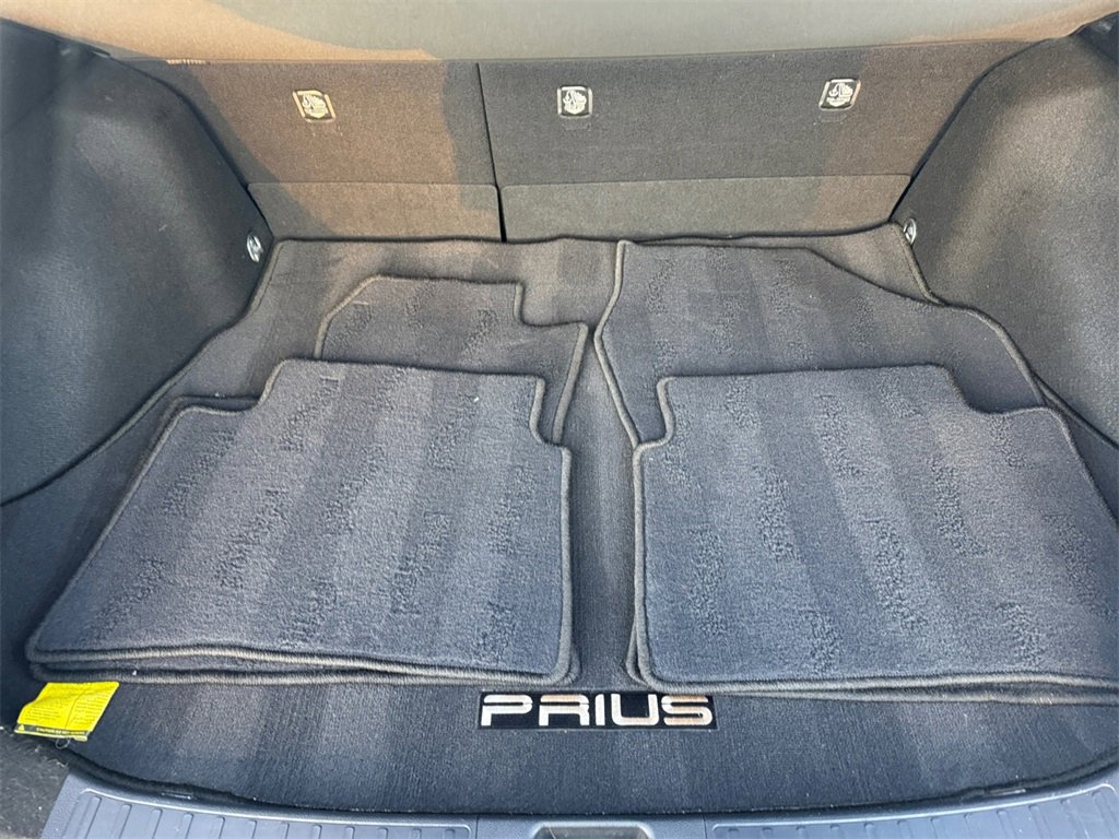 Used 2016 Toyota Prius Three image 16