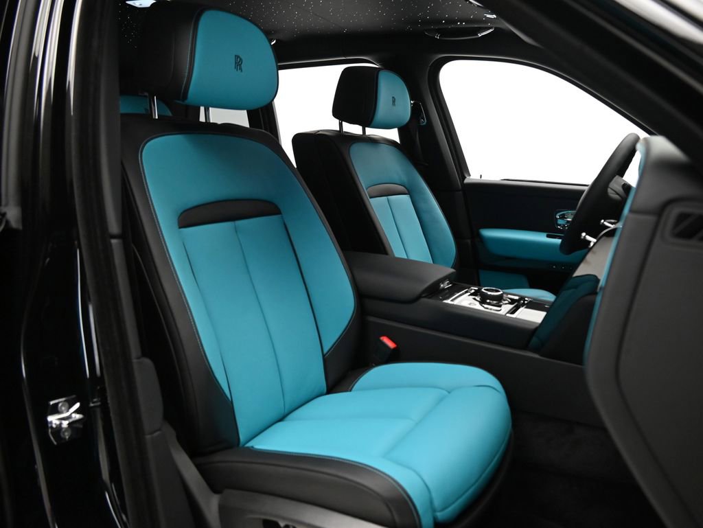 New 2026 Rolls-Royce Cullinan Black Badge AWD/4WD image 18