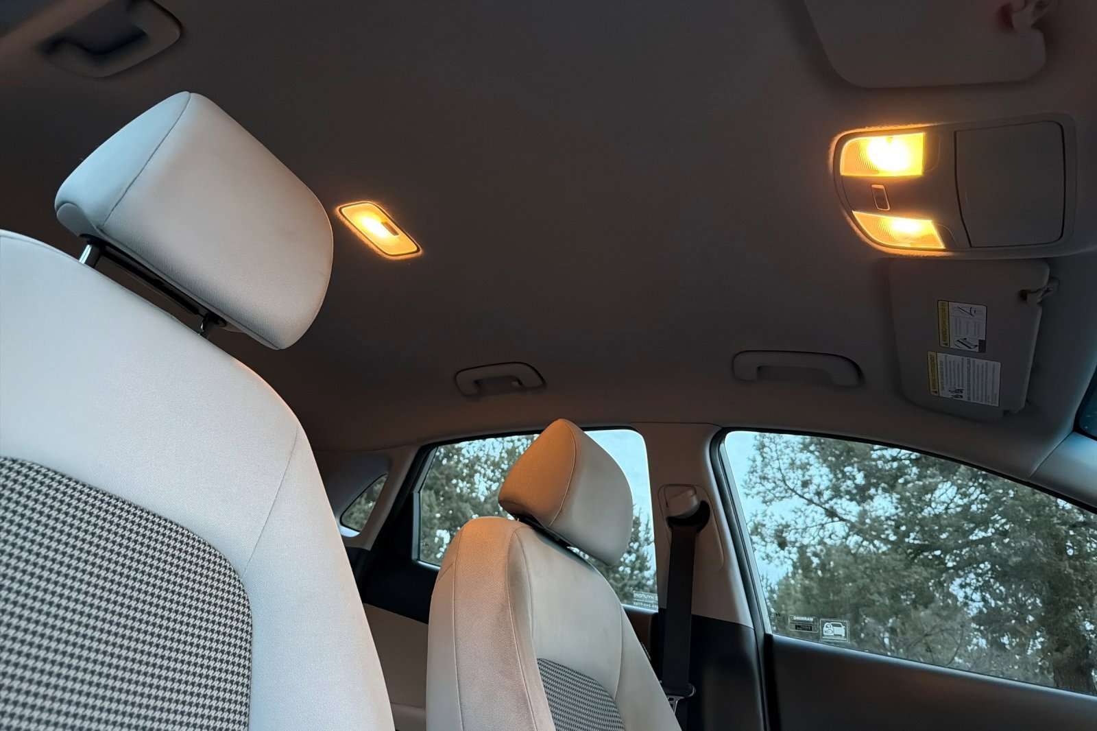 Used 2022 Hyundai Kona SE image 22