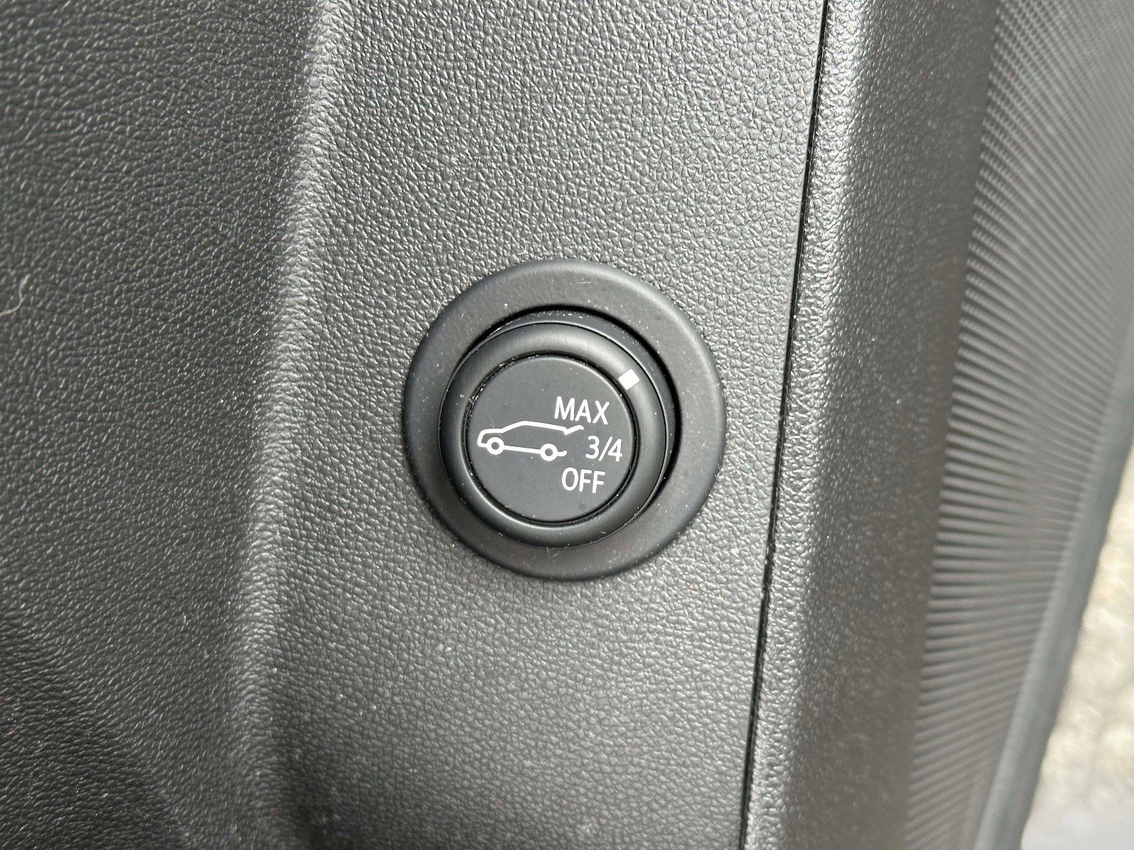 Certified 2023 Chevrolet Equinox LT FWD image 21