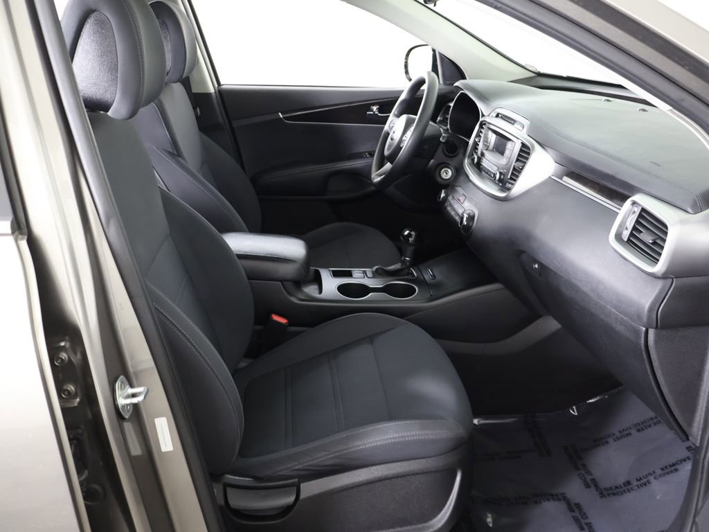 Used 2016 Kia Sorento L FWD image 26