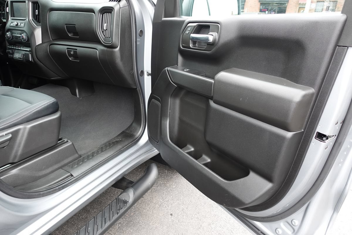 Used 2024 Chevrolet Silverado 1500 Custom w/ Rally Edition AWD/4WD image 31