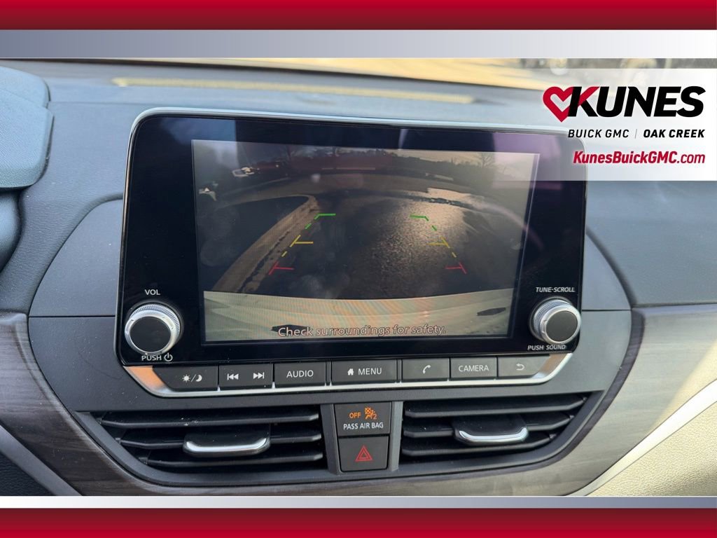 Used 2025 Nissan Altima 2.5 SV image 18