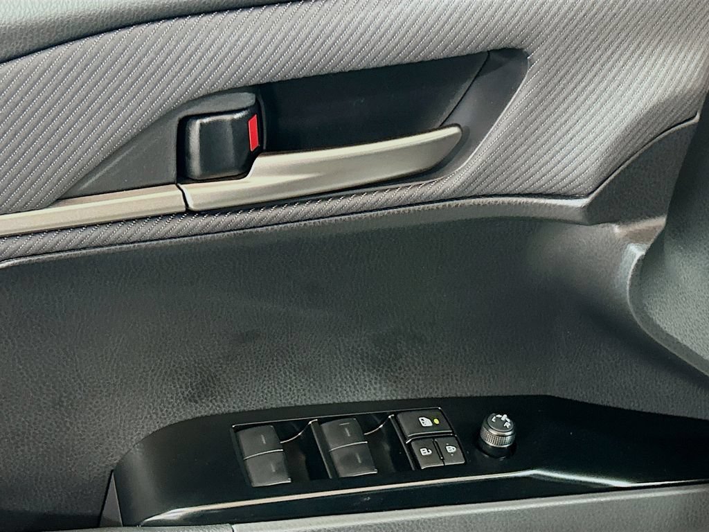 New 2026 Toyota Camry SE FWD image 18