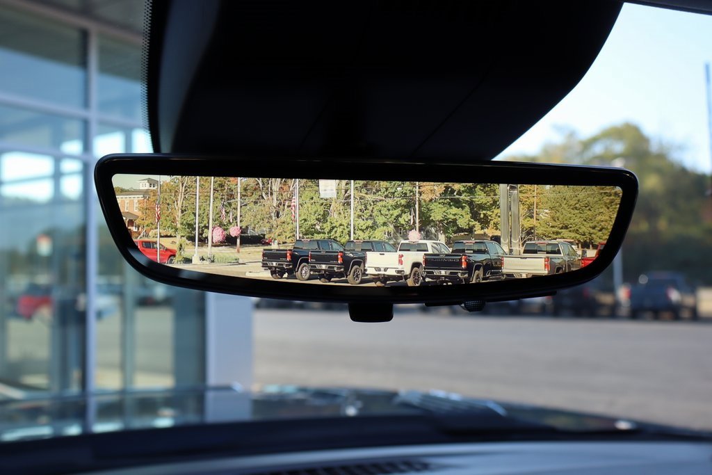 Used 2024 Chevrolet Silverado 2500 LTZ w/ LTZ Premium Package image 11