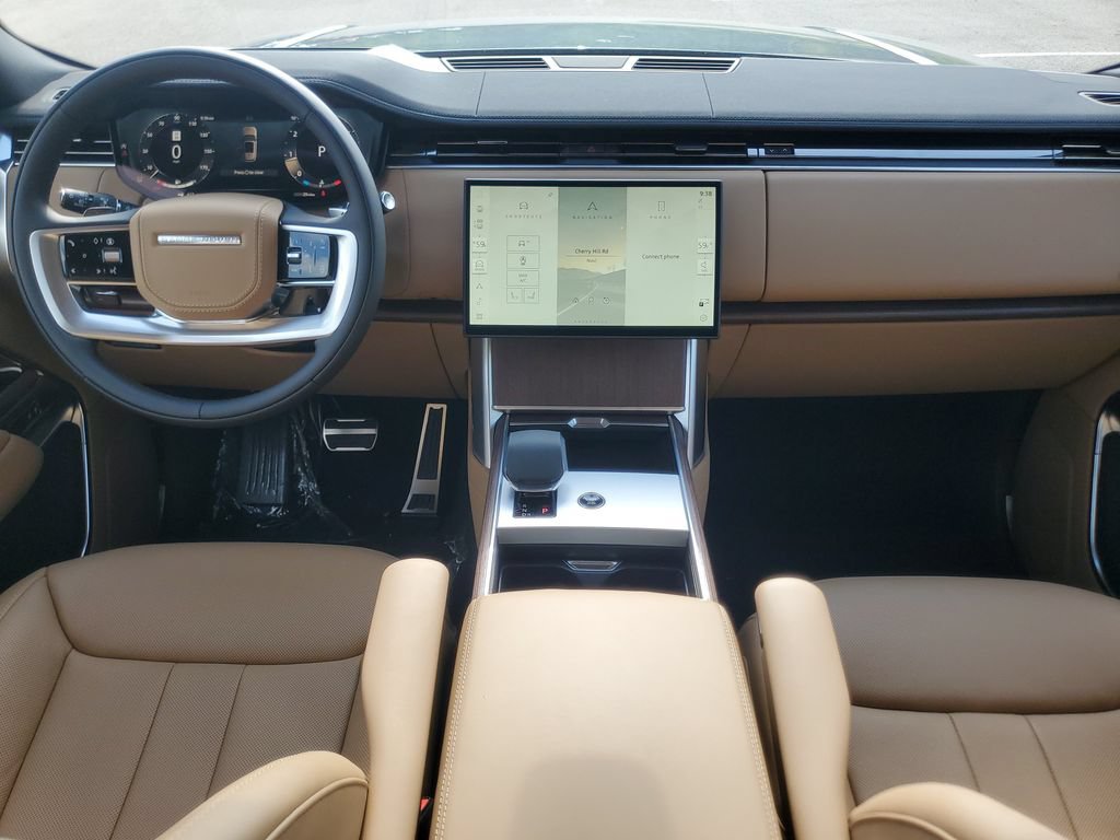 New 2026 Land Rover Range Rover Long Wheelbase SE AWD/4WD image 25