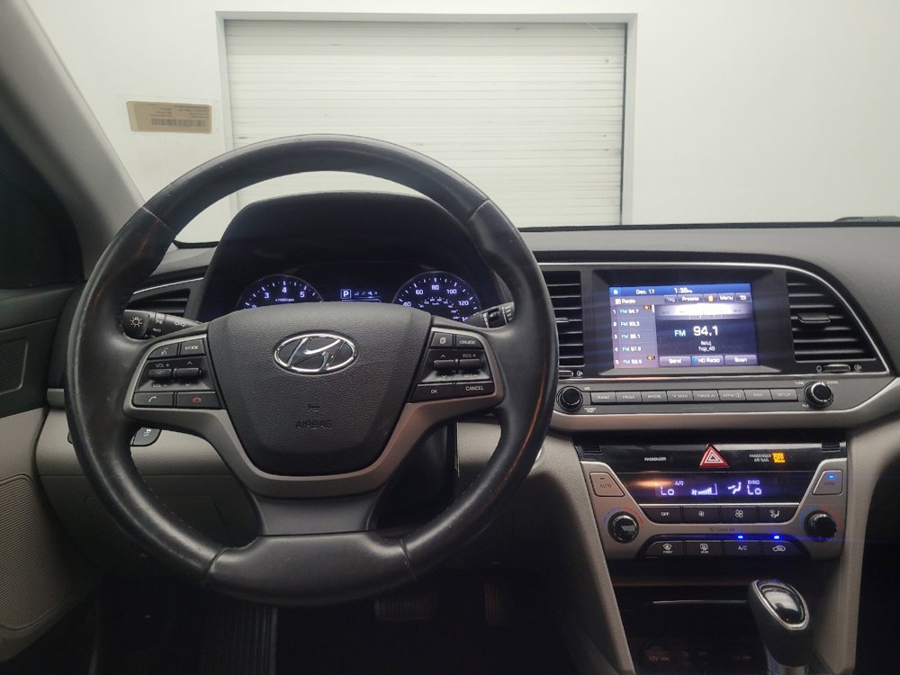 Used 2017 Hyundai Elantra SE w/ SE A/T Tech Package 03 image 22