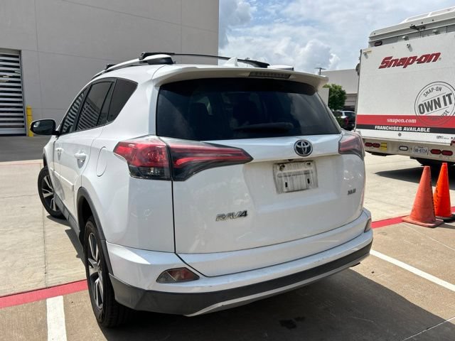 Used 2016 Toyota RAV4 XLE FWD image 5