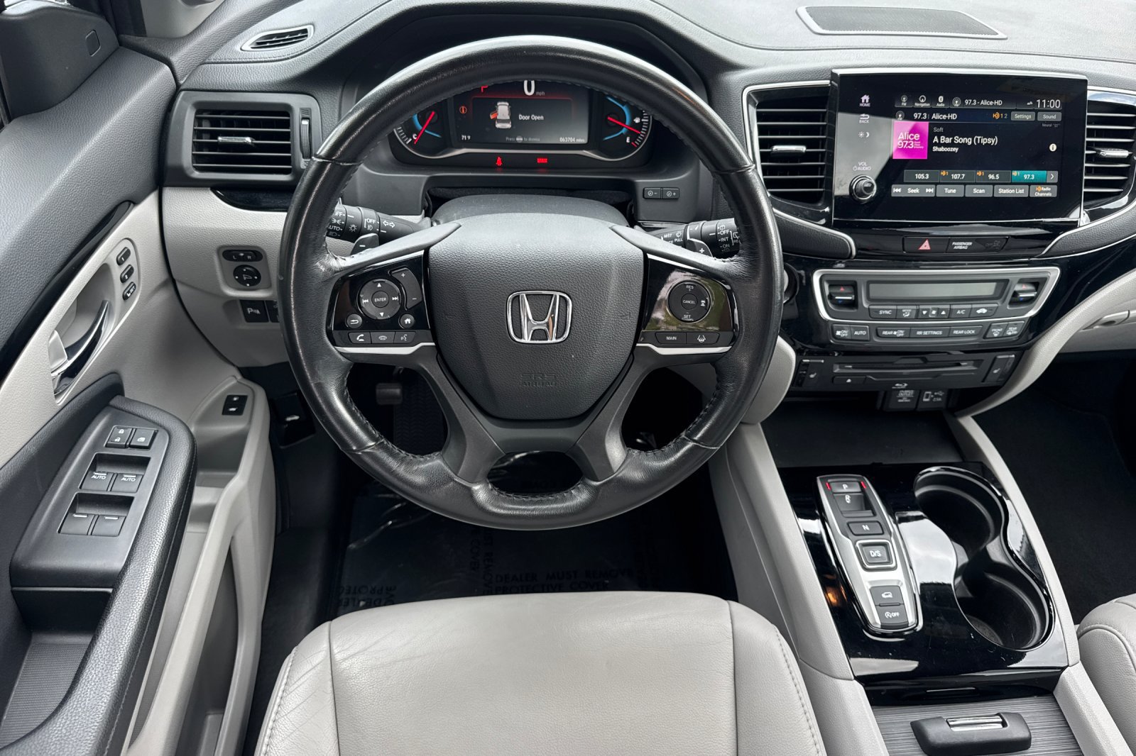 Used 2020 Honda Pilot Touring image 11
