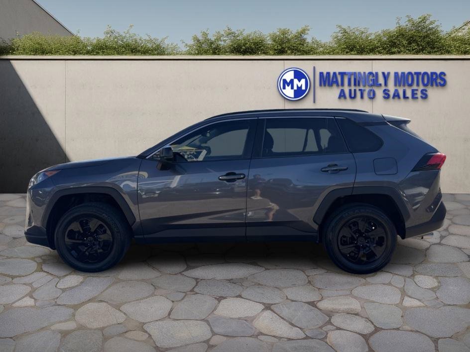 Used 2019 Toyota RAV4 LE image 6