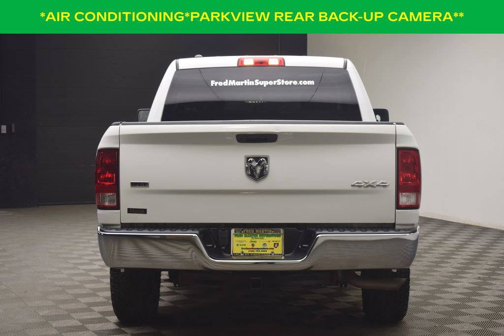 Used 2021 RAM 1500 Classic SLT image 9