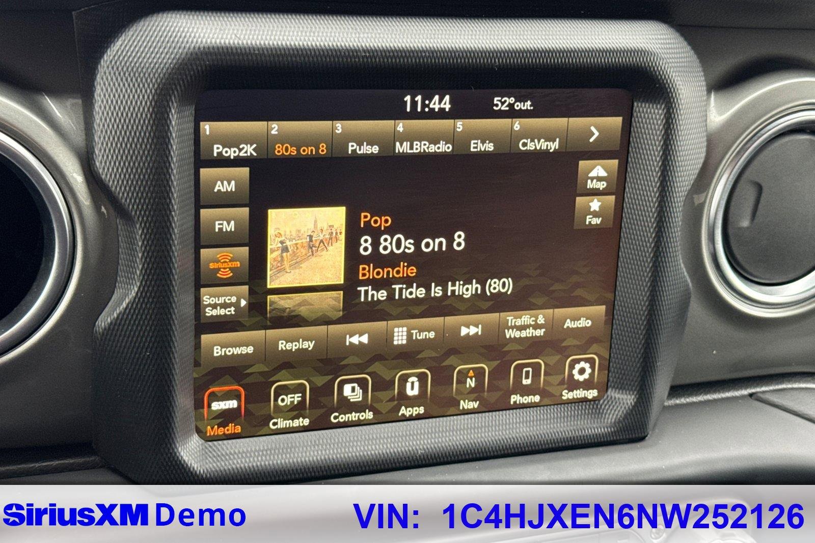 Used 2022 Jeep Wrangler Unlimited Sahara image 34