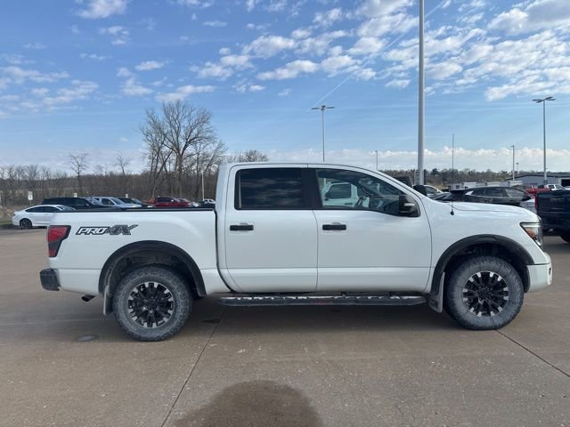 Used 2021 Nissan Titan PRO-4X w/ Pro-4x Convenience Package image 2