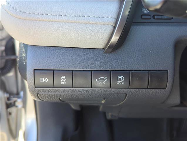 Used 2019 Toyota Camry LE image 13