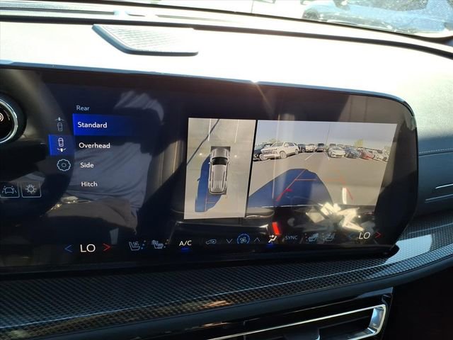 New 2026 Chevrolet Traverse High Country w/ LPO, Floor Liner Package AWD/4WD image 12