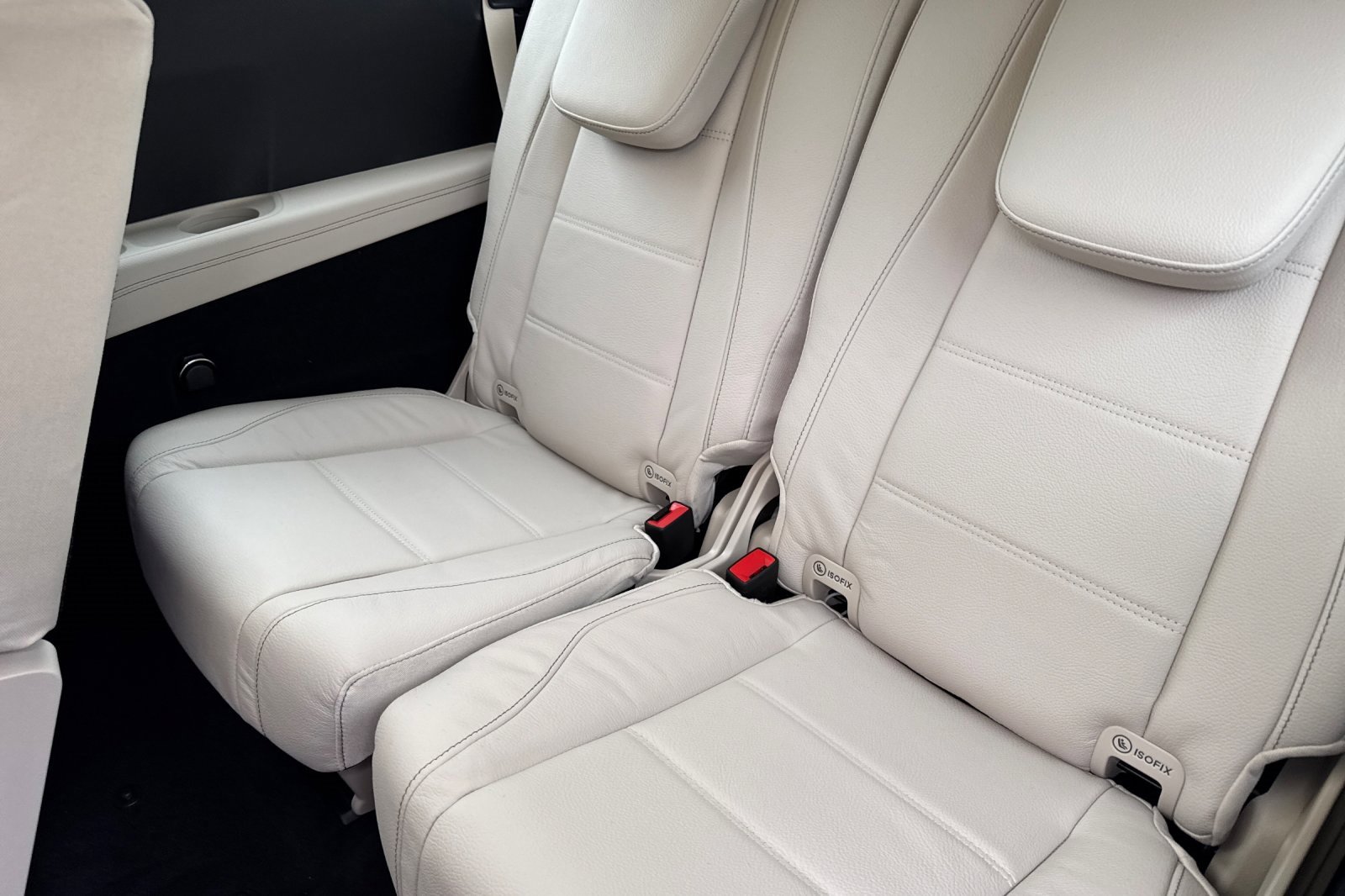 New 2026 Mercedes-Benz GLS 450 4MATIC image 18