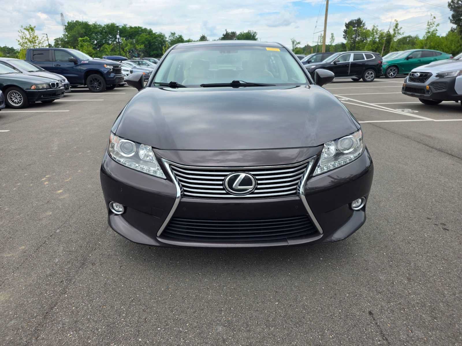 Used 2014 Lexus ES 350 w/ Luxury Package FWD image 2