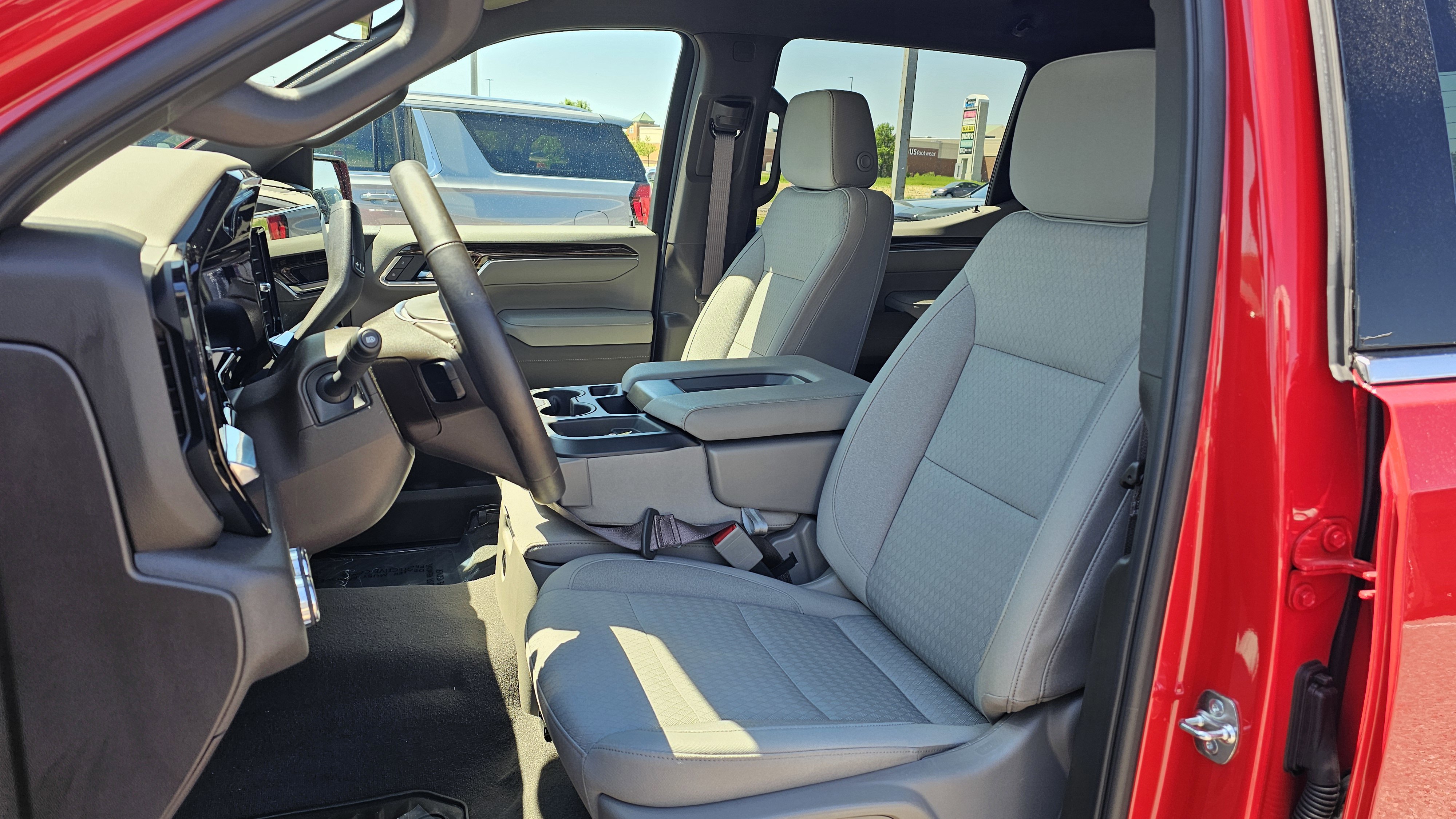 Used 2026 GMC Sierra 1500 SLE w/ Preferred Package AWD/4WD image 6