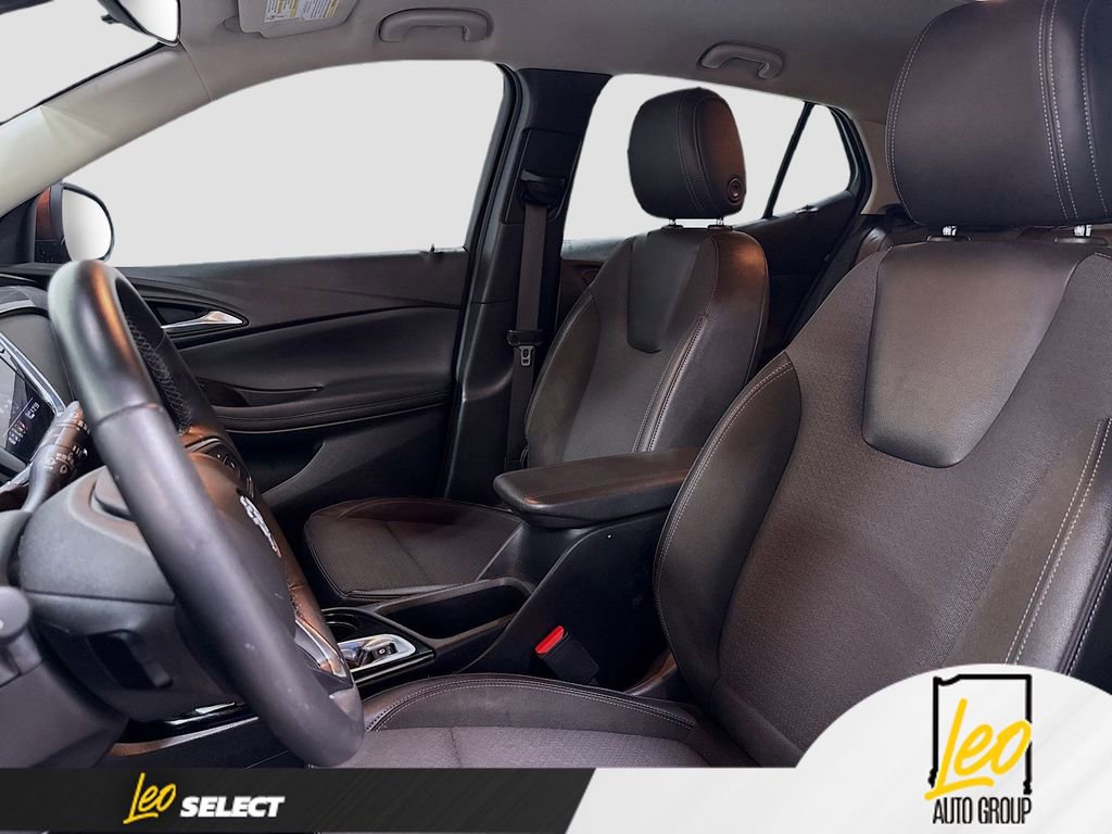 Used 2021 Buick Encore GX Select w/ Advanced Technology Package FWD image 21