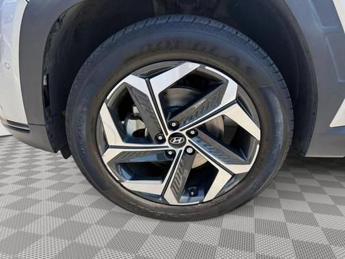 Used 2023 Hyundai Tucson Limited AWD/4WD image 14