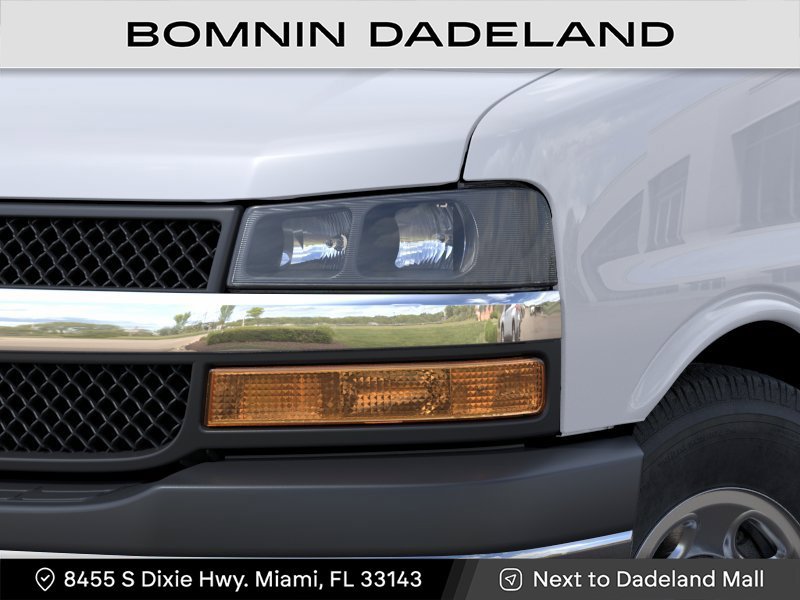 New 2027 Chevrolet Express 3500 LT RWD image 10