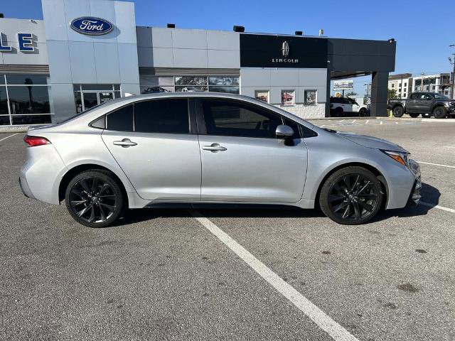 Used 2024 Toyota Corolla SE FWD image 3