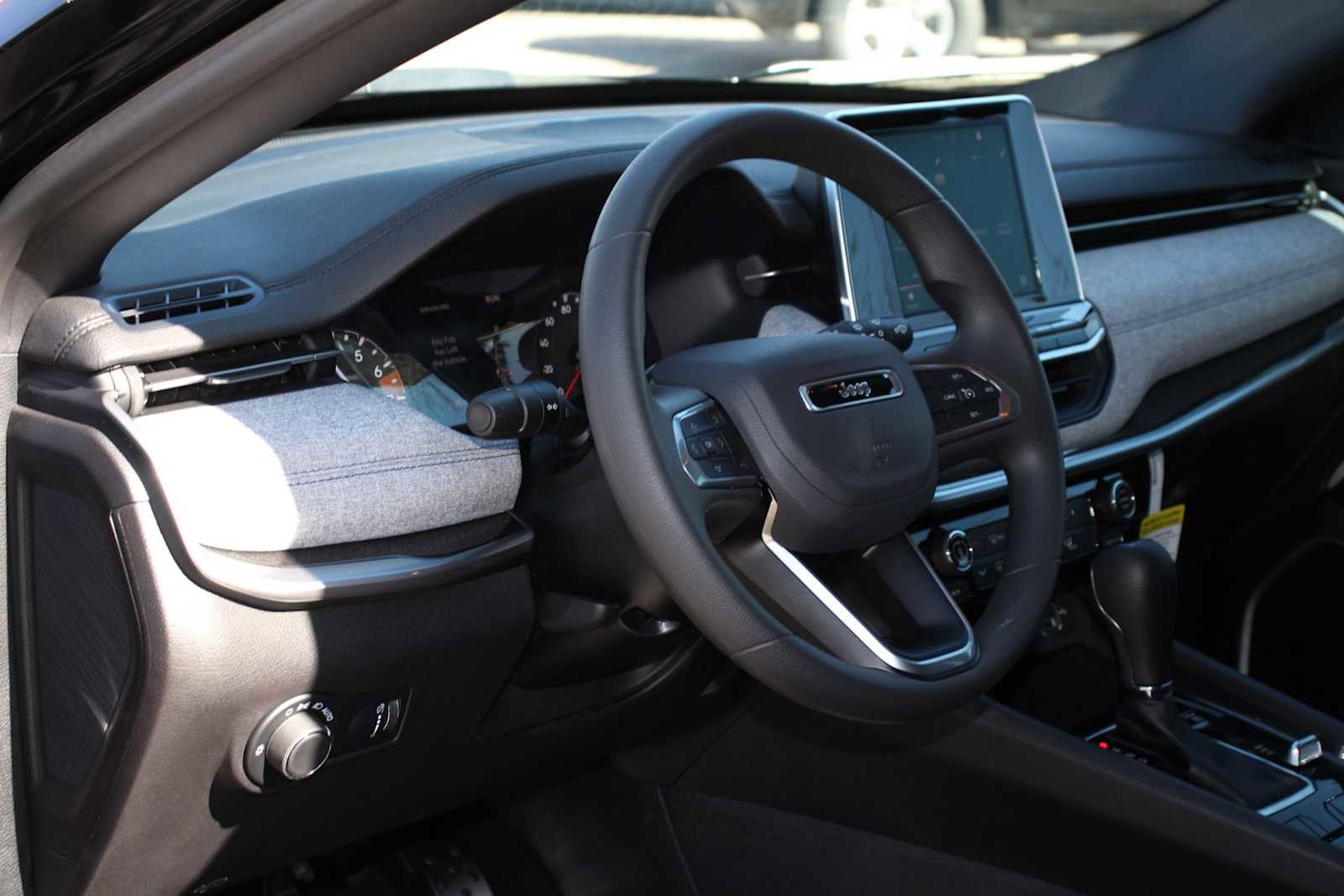 Used 2025 Jeep Compass Sport AWD/4WD video 2