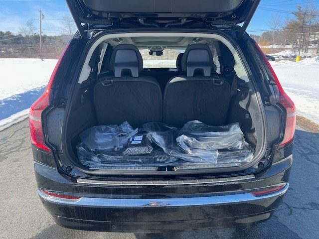 New 2026 Volvo XC90 B6 Plus w/ Protection Package Premier AWD/4WD image 9