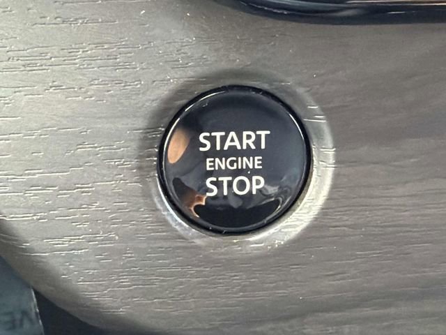 Certified 2025 Nissan Murano SV image 19