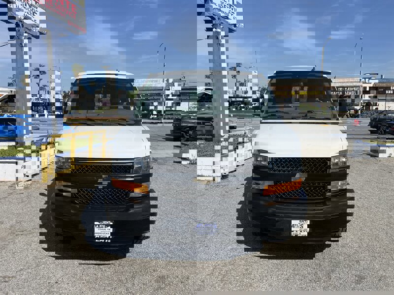 Used 2021 Chevrolet Express 2500 w/ Driver Convenience Package image 5