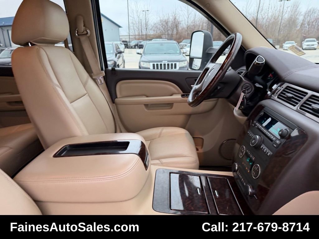 Used 2014 GMC Sierra 3500 Denali w/ Snow Plow Prep Package image 74