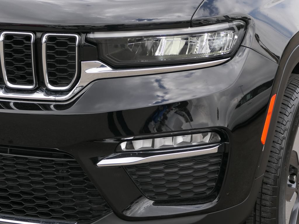 Used 2023 Jeep Grand Cherokee 4WD 4xe image 7