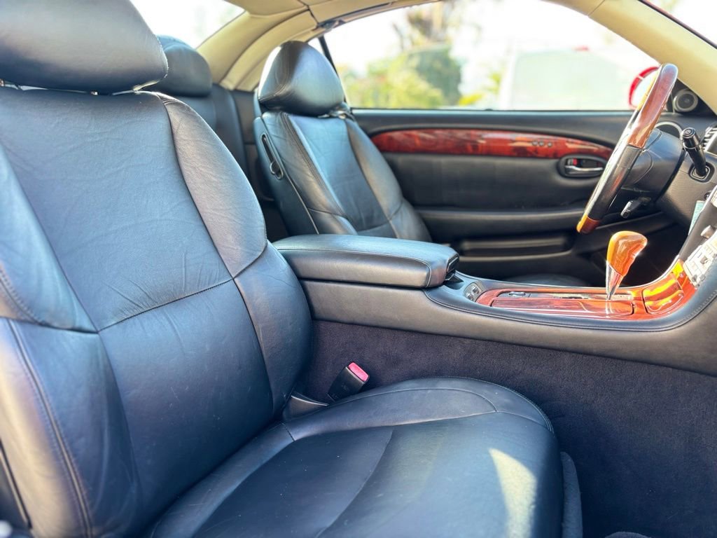 Used 2002 Lexus SC 430 Convertible image 16