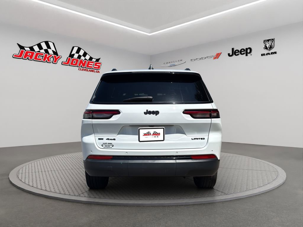 Used 2023 Jeep Grand Cherokee L Limited w/ Black Appearance Package AWD/4WD image 8