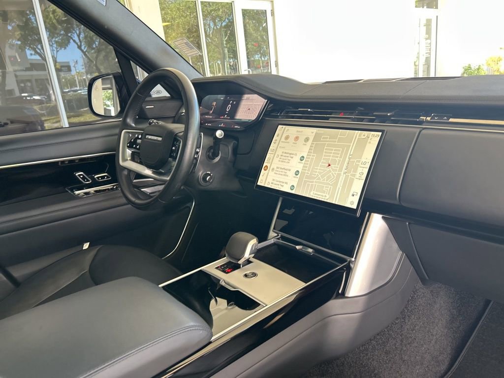 Used 2024 Land Rover Range Rover SE AWD/4WD image 24