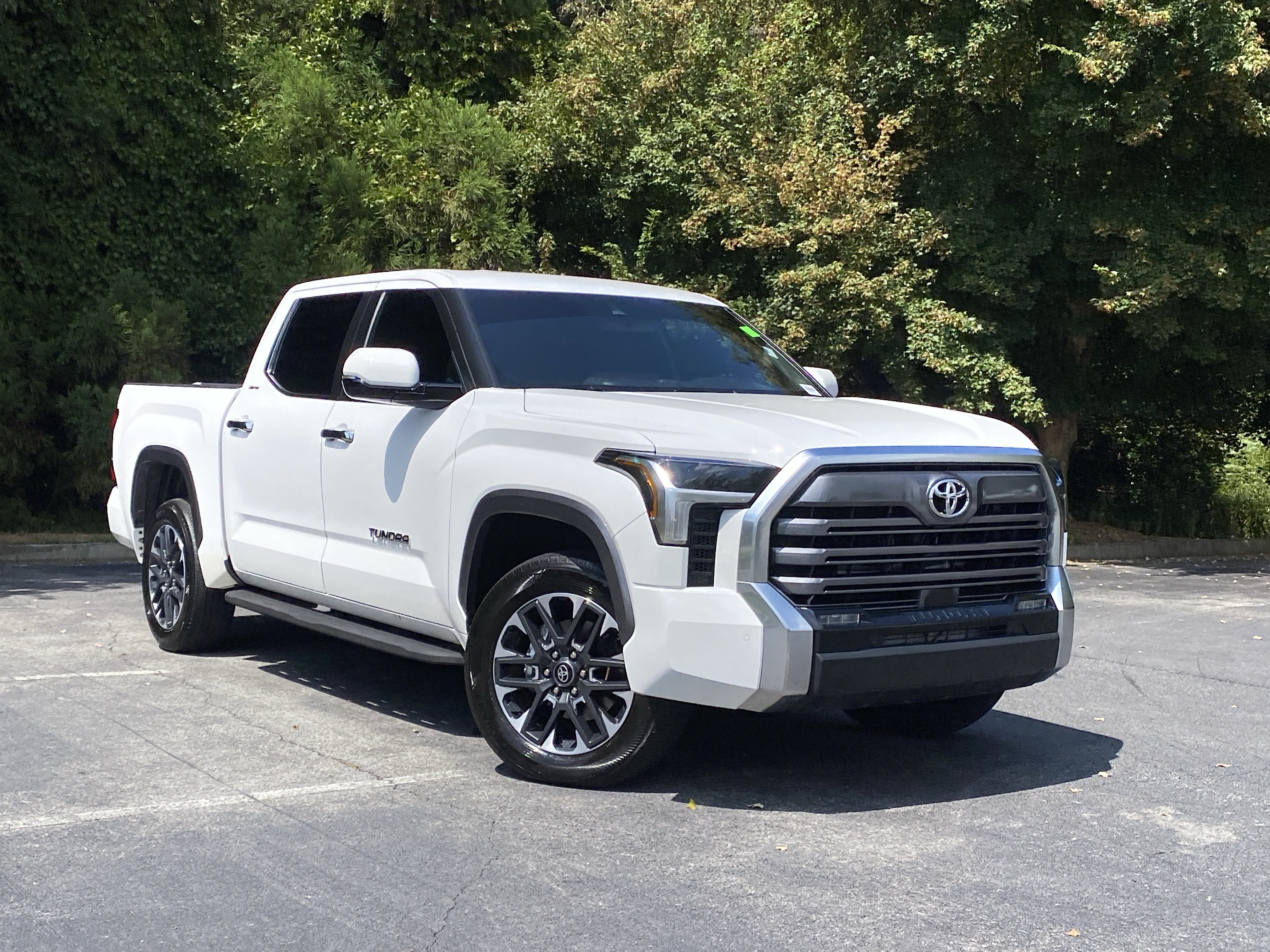Used 2025 Toyota Tundra Limited AWD/4WD image 61