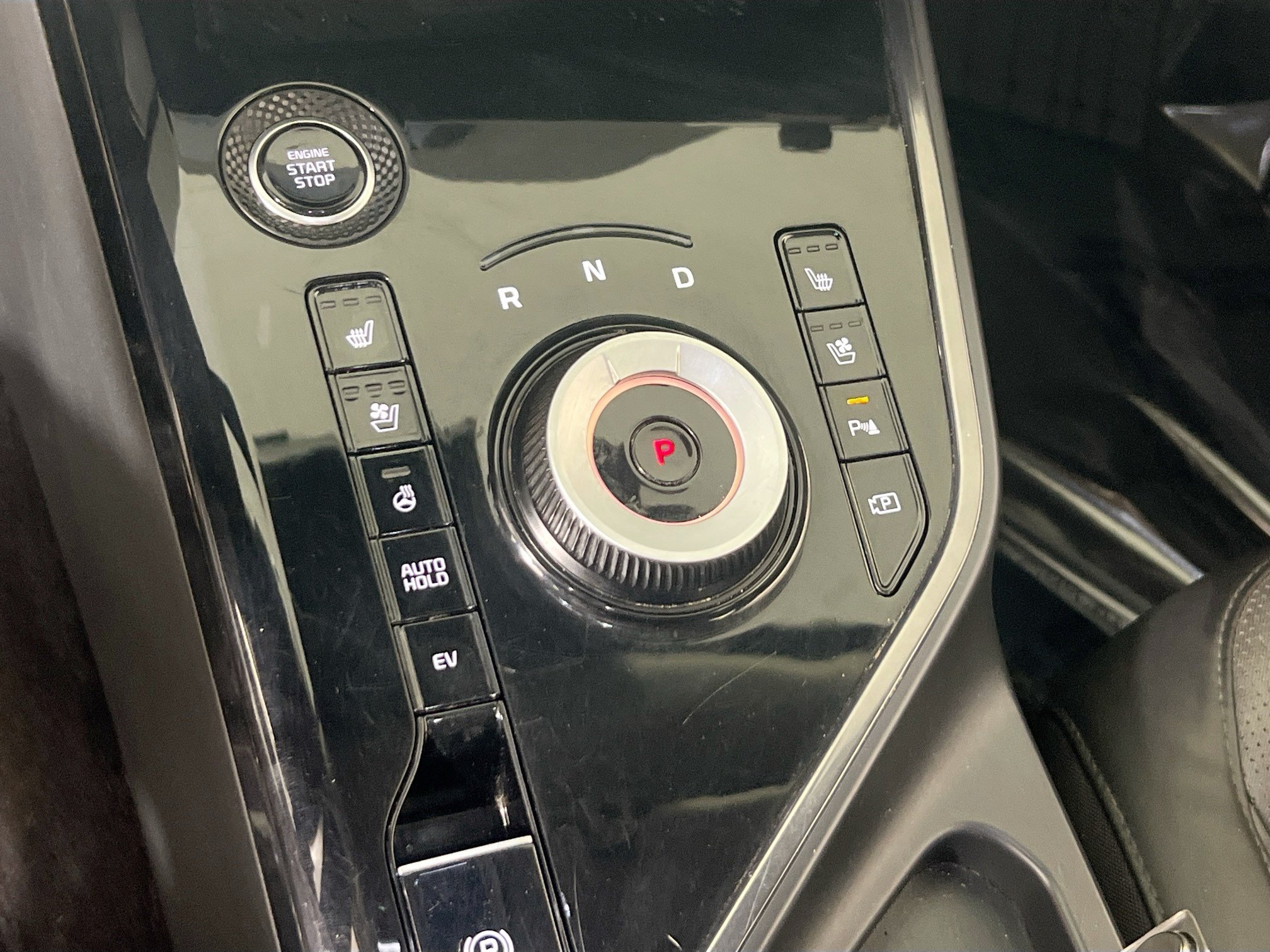 Used 2023 Kia Niro SX Touring FWD image 17