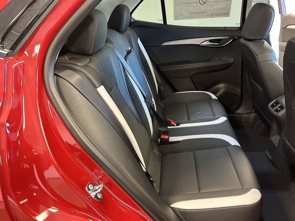 New 2025 Buick Envision Sport Touring image 32