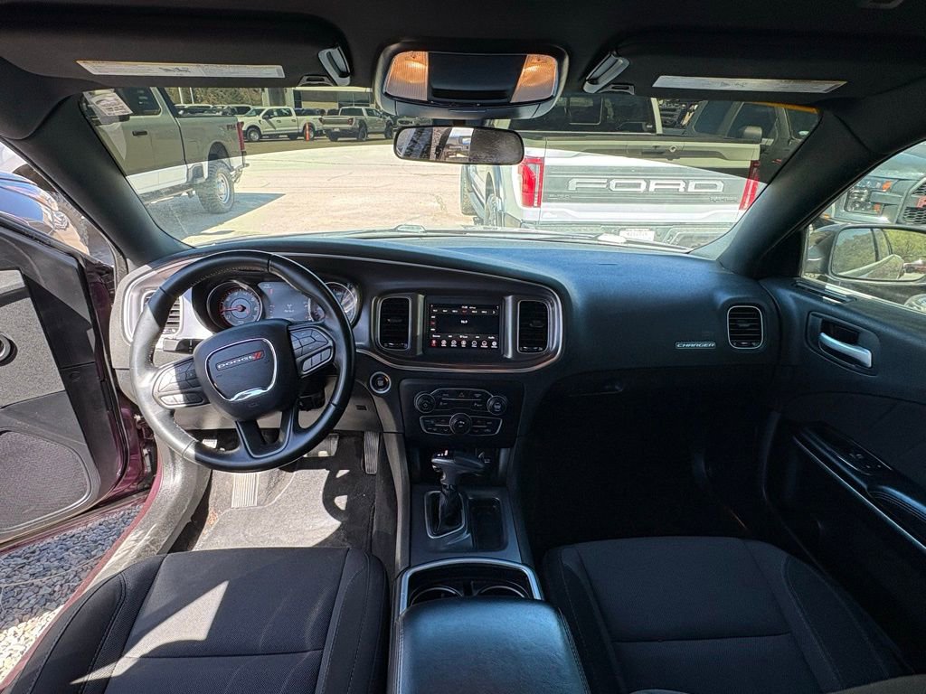 Used 2020 Dodge Charger SXT image 4
