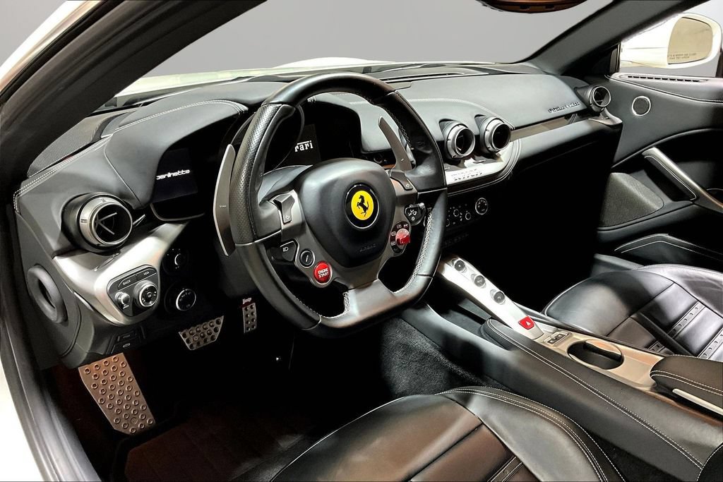 Used 2016 Ferrari F12 Berlinetta RWD image 14